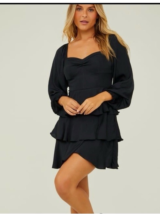 Altar'd State Dresses & Skirts - Altar’d State Black Tiered Ruffle Mini Dress with Sweetheart Neckline